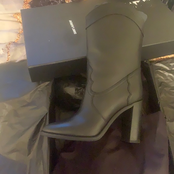 Saint Laurent Kate Booties - Picture 5 of 5